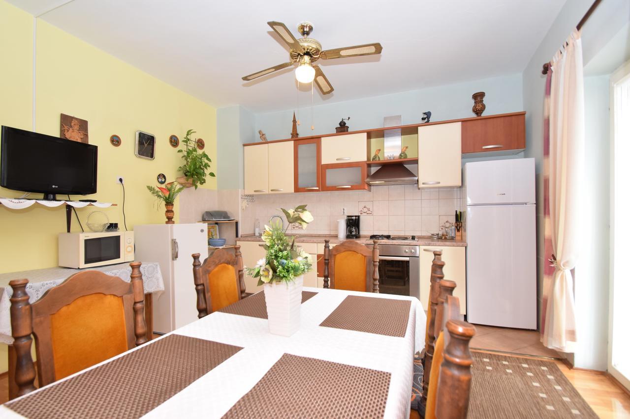 Apartments Mira スタリグラード 部屋 写真